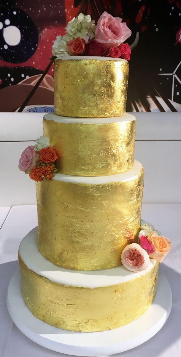 Gold Leaf Cake 